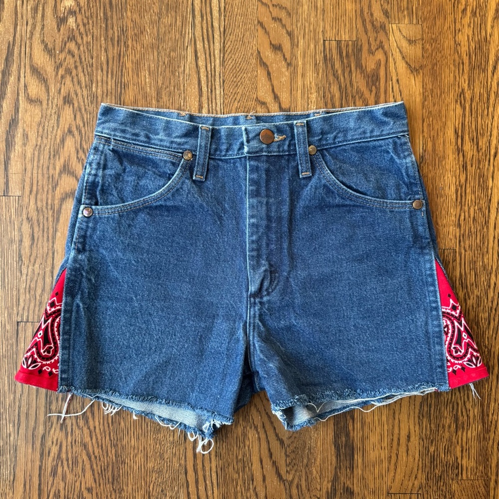 Wrangler Cut offs with Bandana size XS
